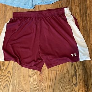 Women’s under armour shorts XL